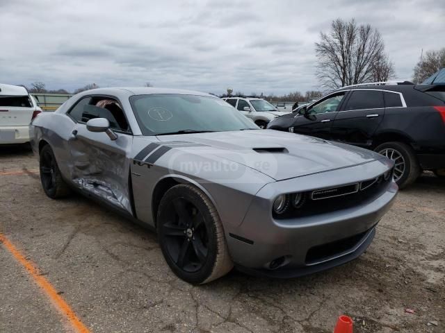 Dodge Challenger - фото 11