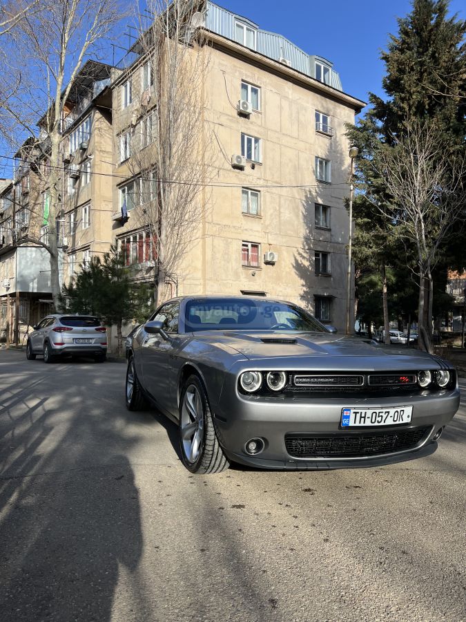Dodge Challenger - фото 5