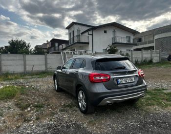 Mercedes-BenzGLA 2502015