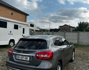Mercedes-BenzGLA 2502015