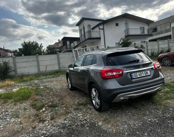 Mercedes-BenzGLA 2502015
