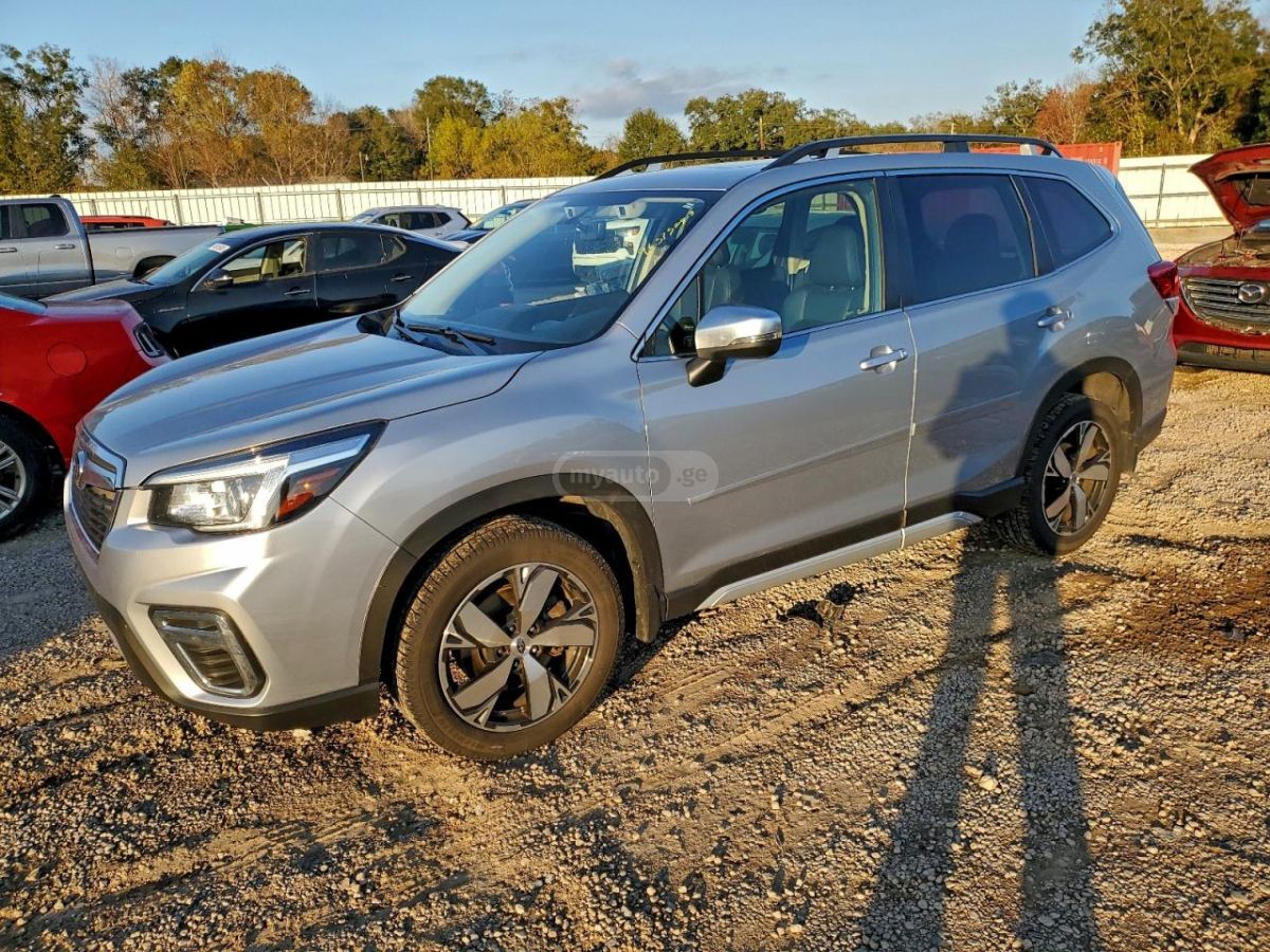 Subaru Forester - фото 1