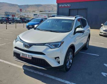 ToyotaRAV 4