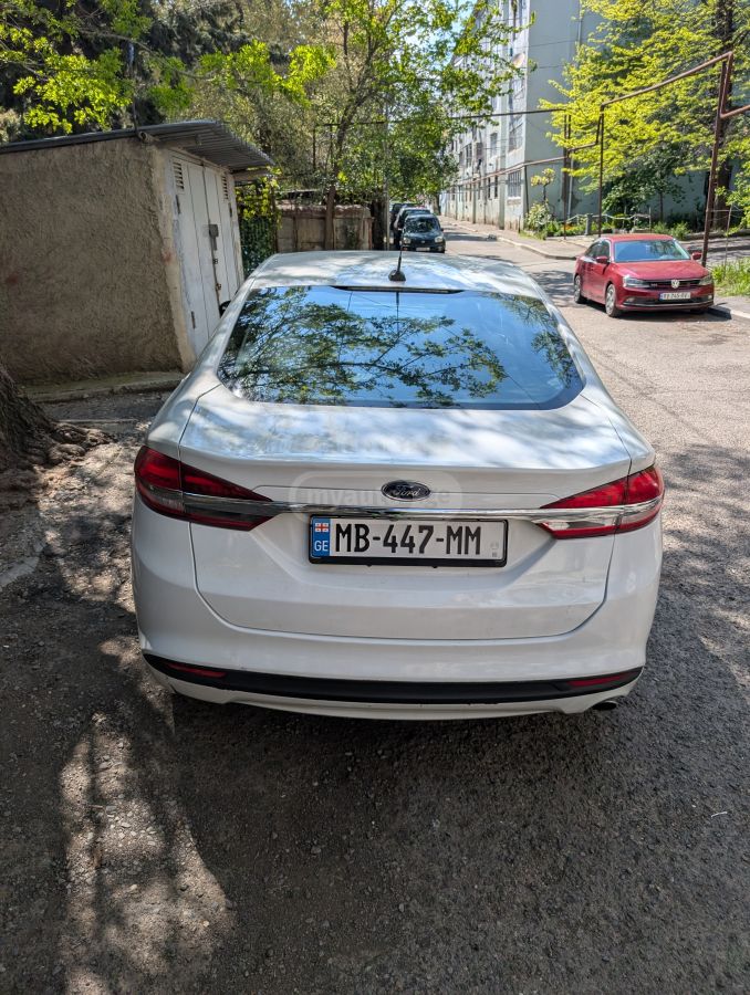 Ford Fusion - фото 2