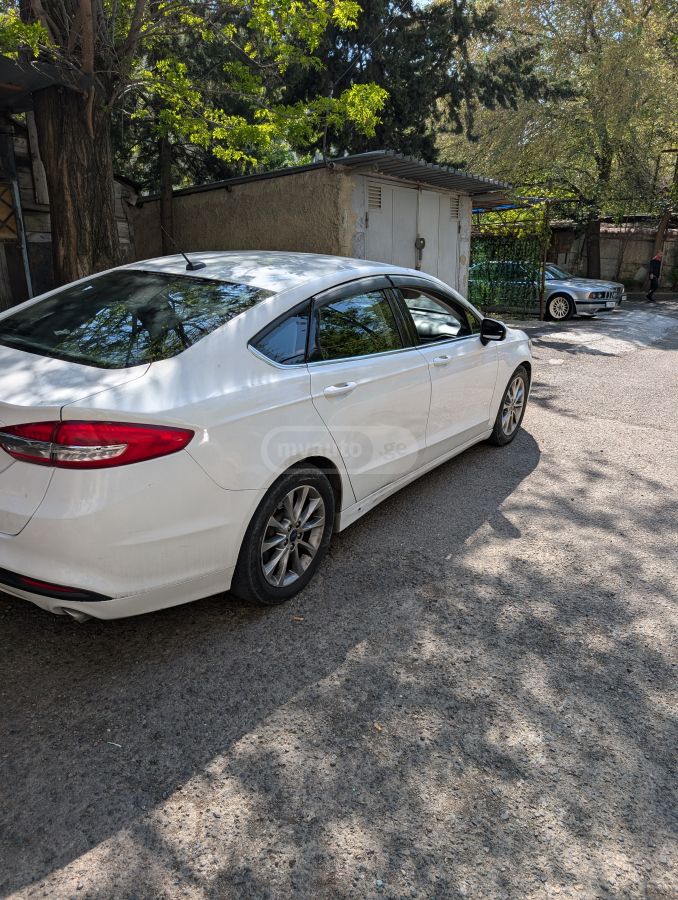 Ford Fusion - фото 3