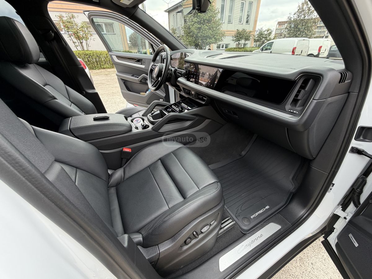 Porsche Cayenne 2024 — миниатюра 11