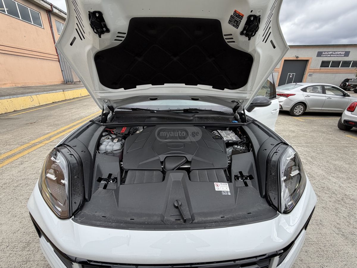 Porsche Cayenne 2024 — миниатюра 13