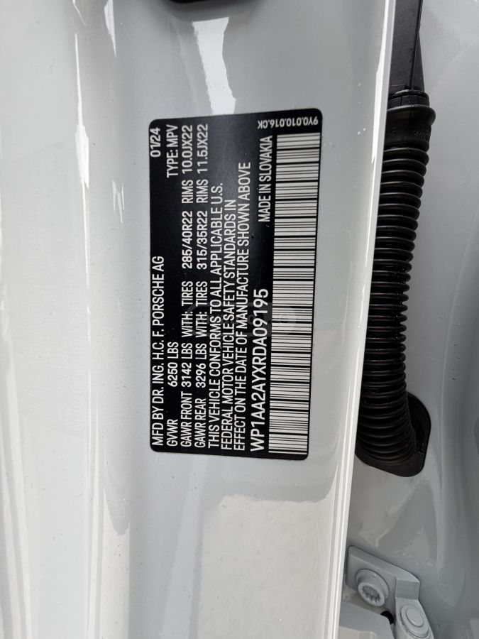 Porsche Cayenne 2024 — миниатюра 15