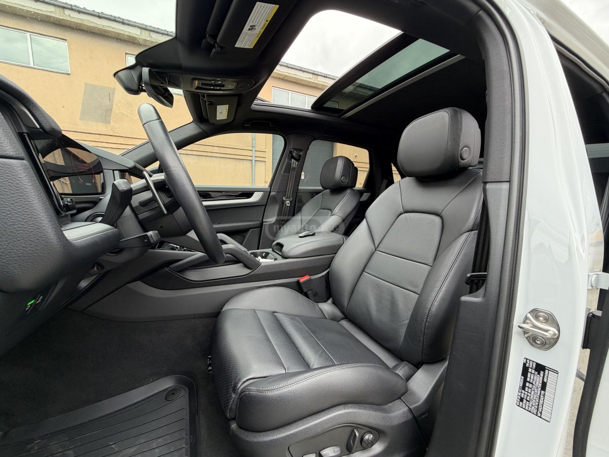 Porsche Cayenne 2024 — миниатюра 9
