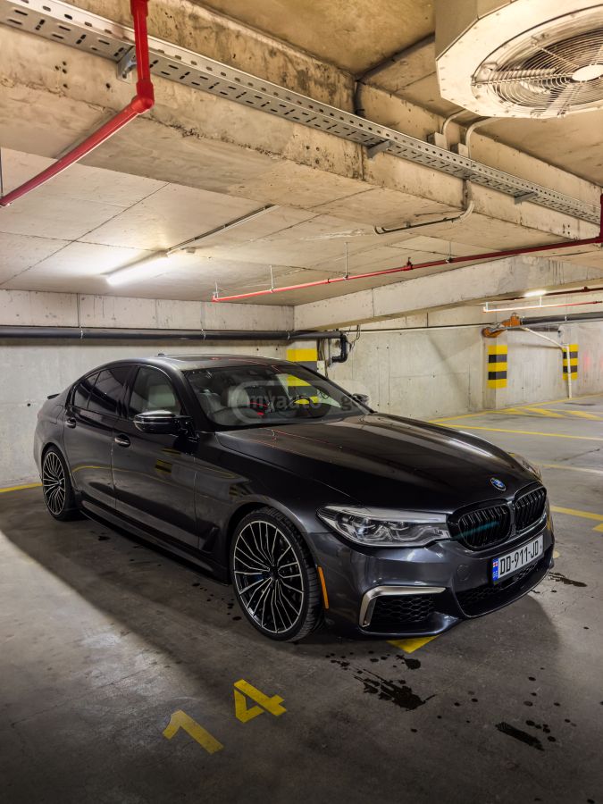 BMW M550 - фото 4
