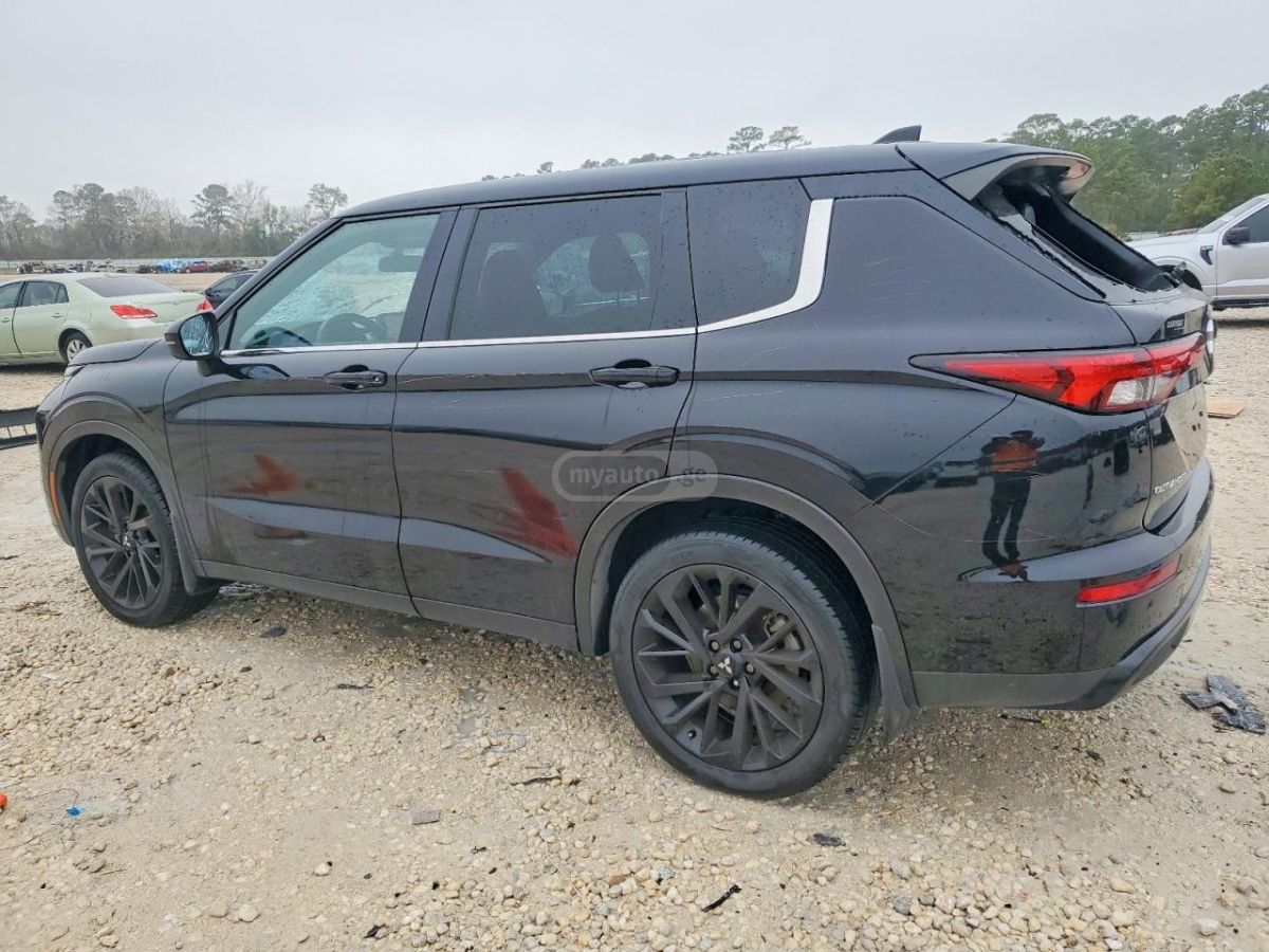 Mitsubishi Outlander - фото 2