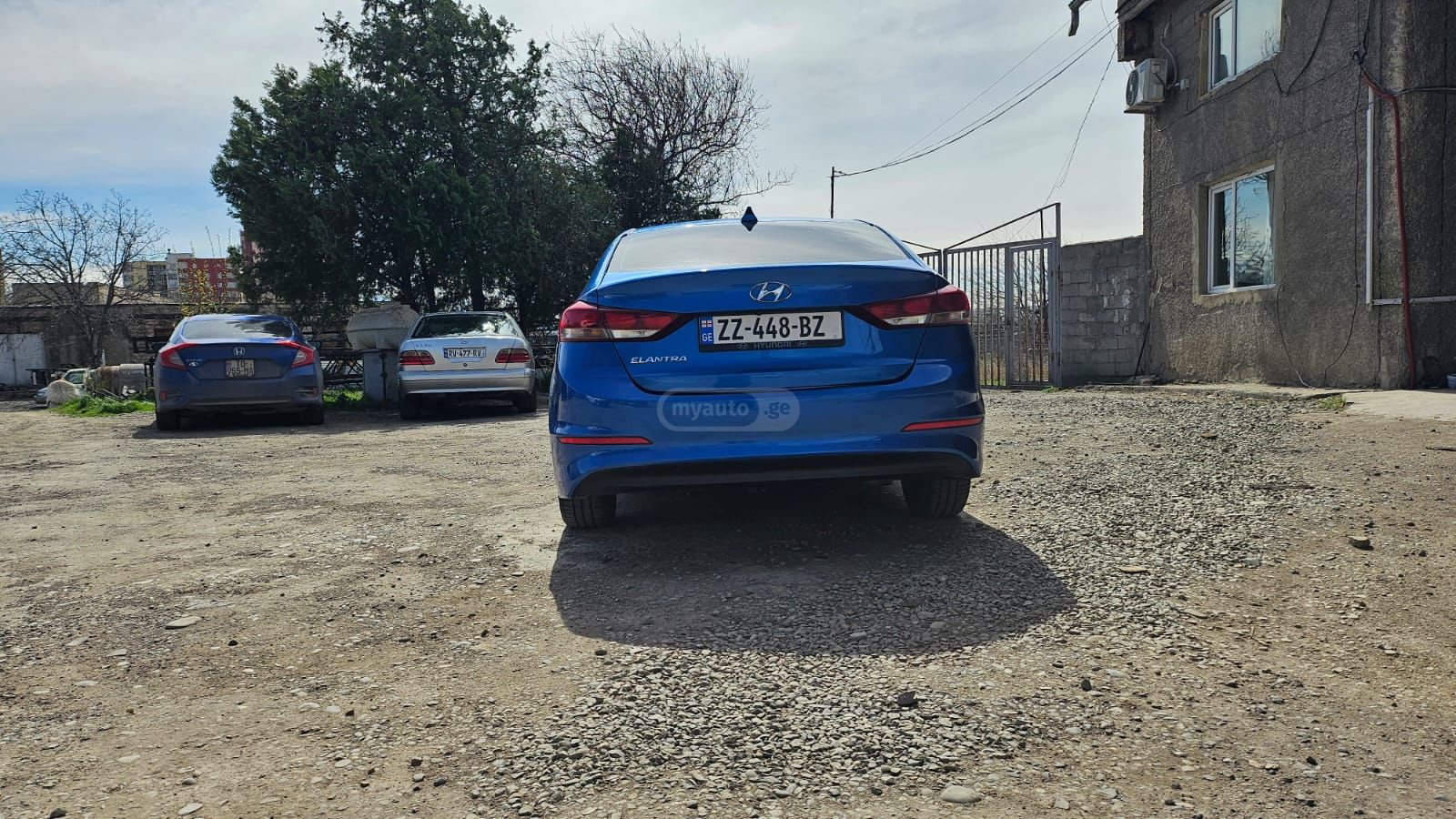 Hyundai Elantra - фото 5
