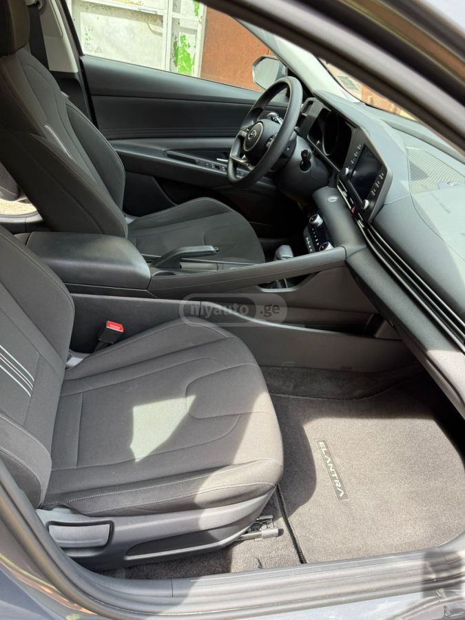 Hyundai Elantra - фото 7