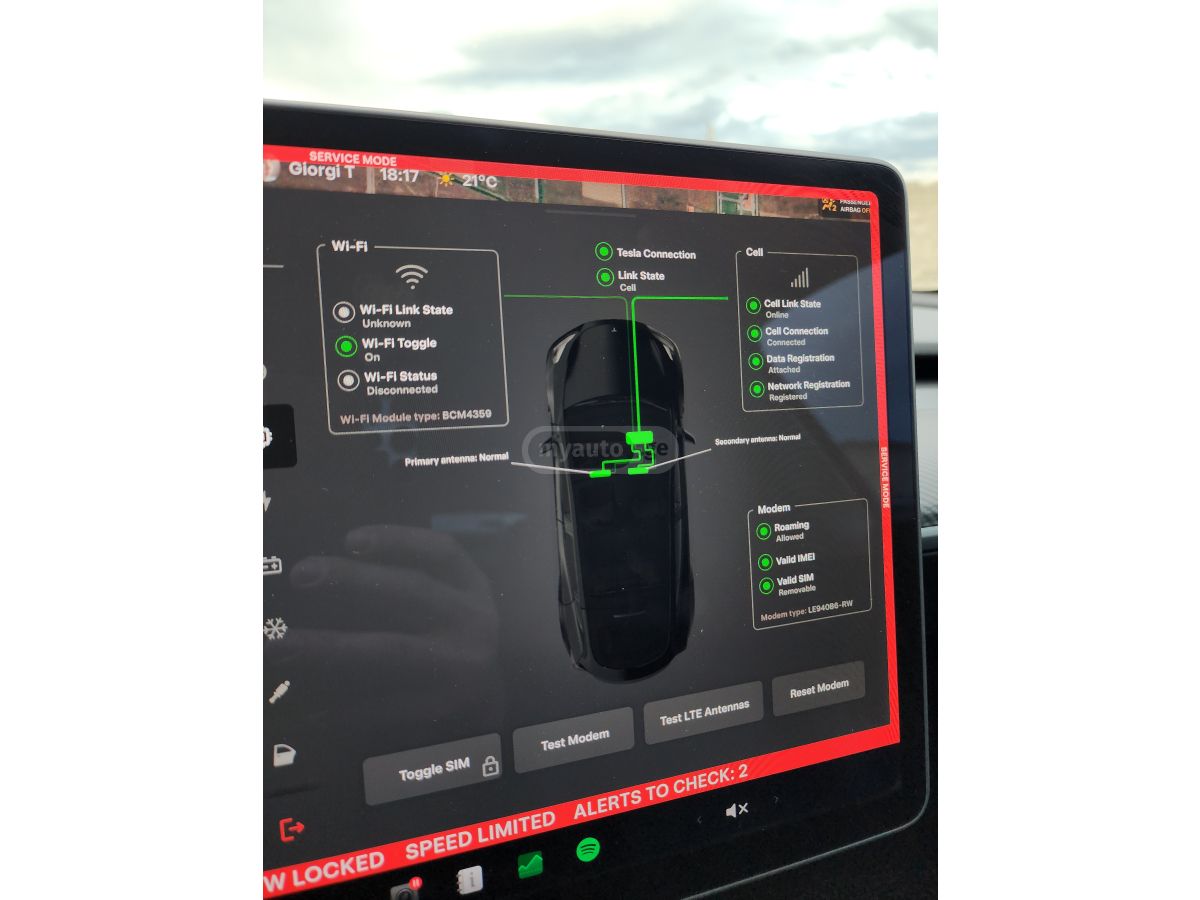 Tesla Model Y - фото 10