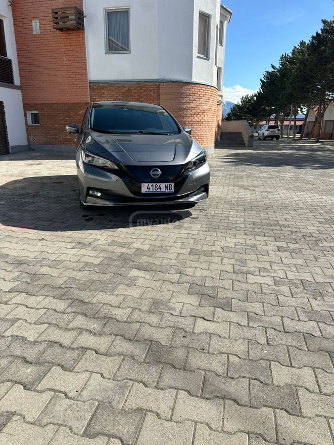 Nissan Leaf - фото 10