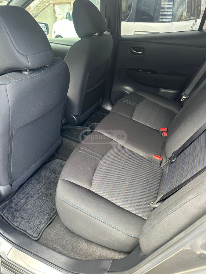 Nissan Leaf - фото 13