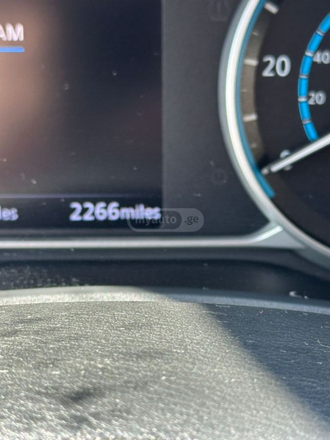 Nissan Leaf - фото 2