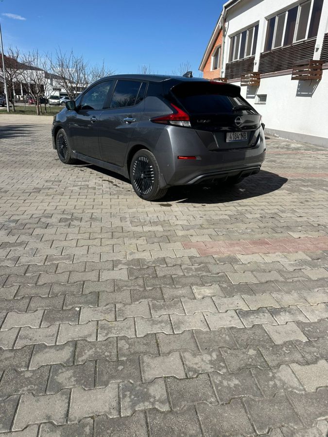 Nissan Leaf - фото 4