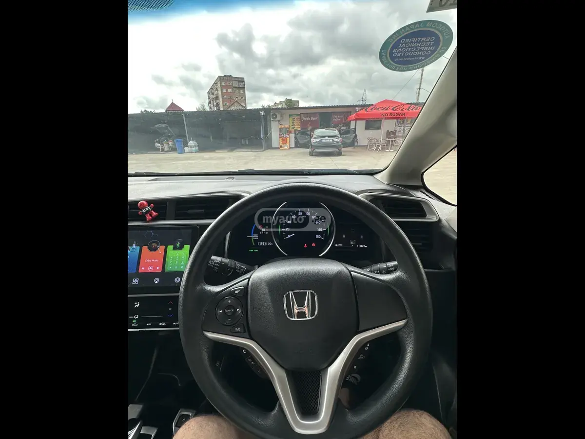 نمای دیگر Honda 2017
