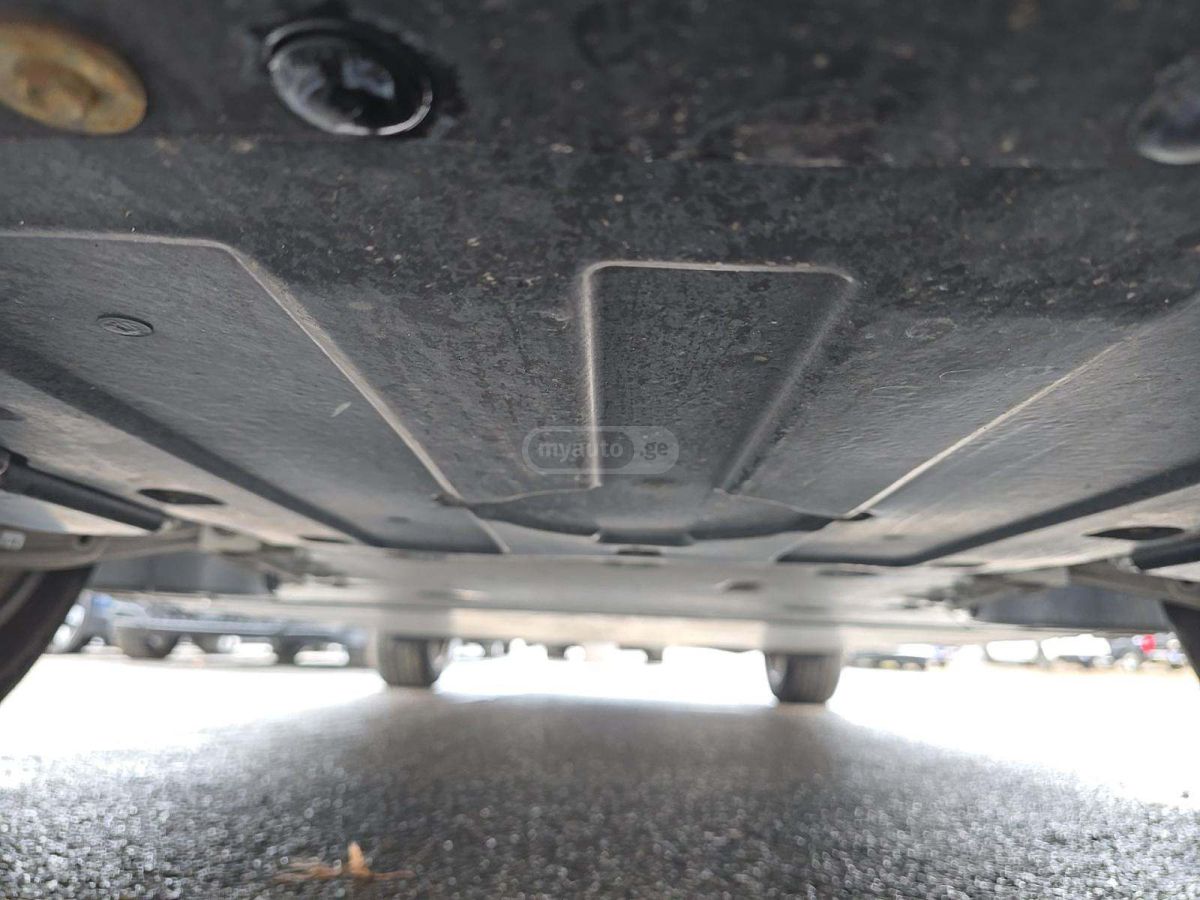 BMW IX - фото 13