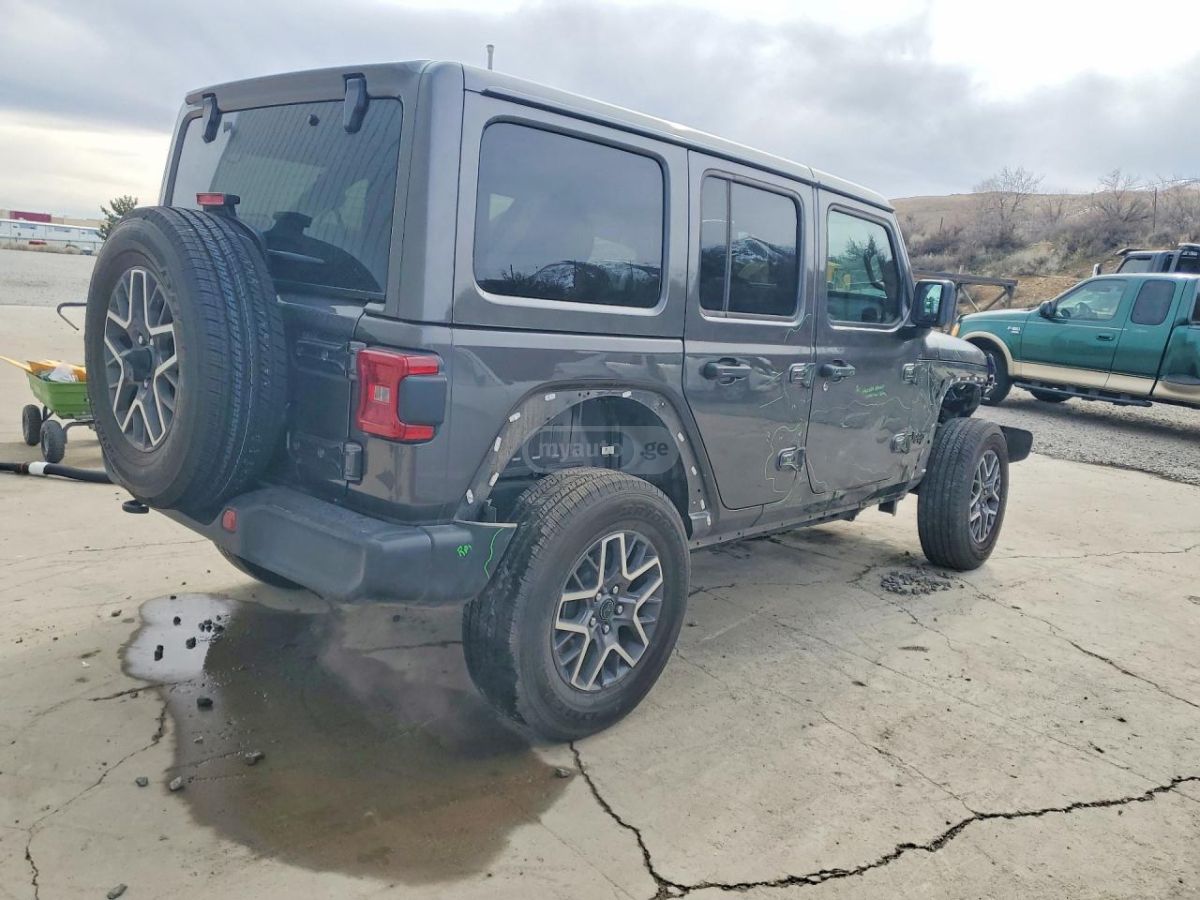 Jeep Wrangler - фото 3