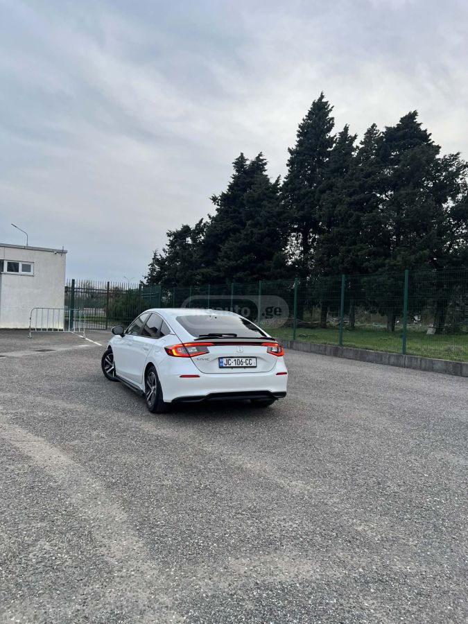 Honda LX 4dr Hatchback CVT — миниатюра 4