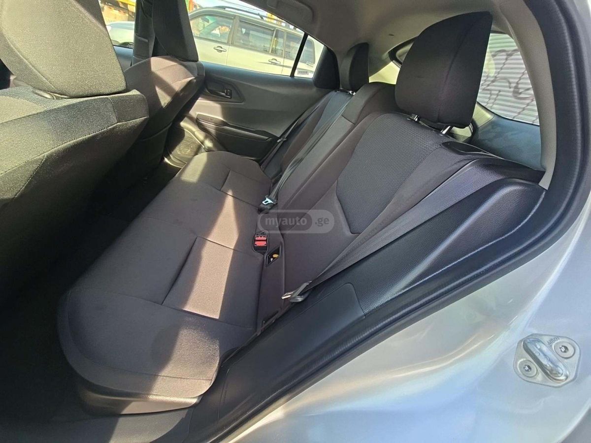 Toyota Prius - фото 7