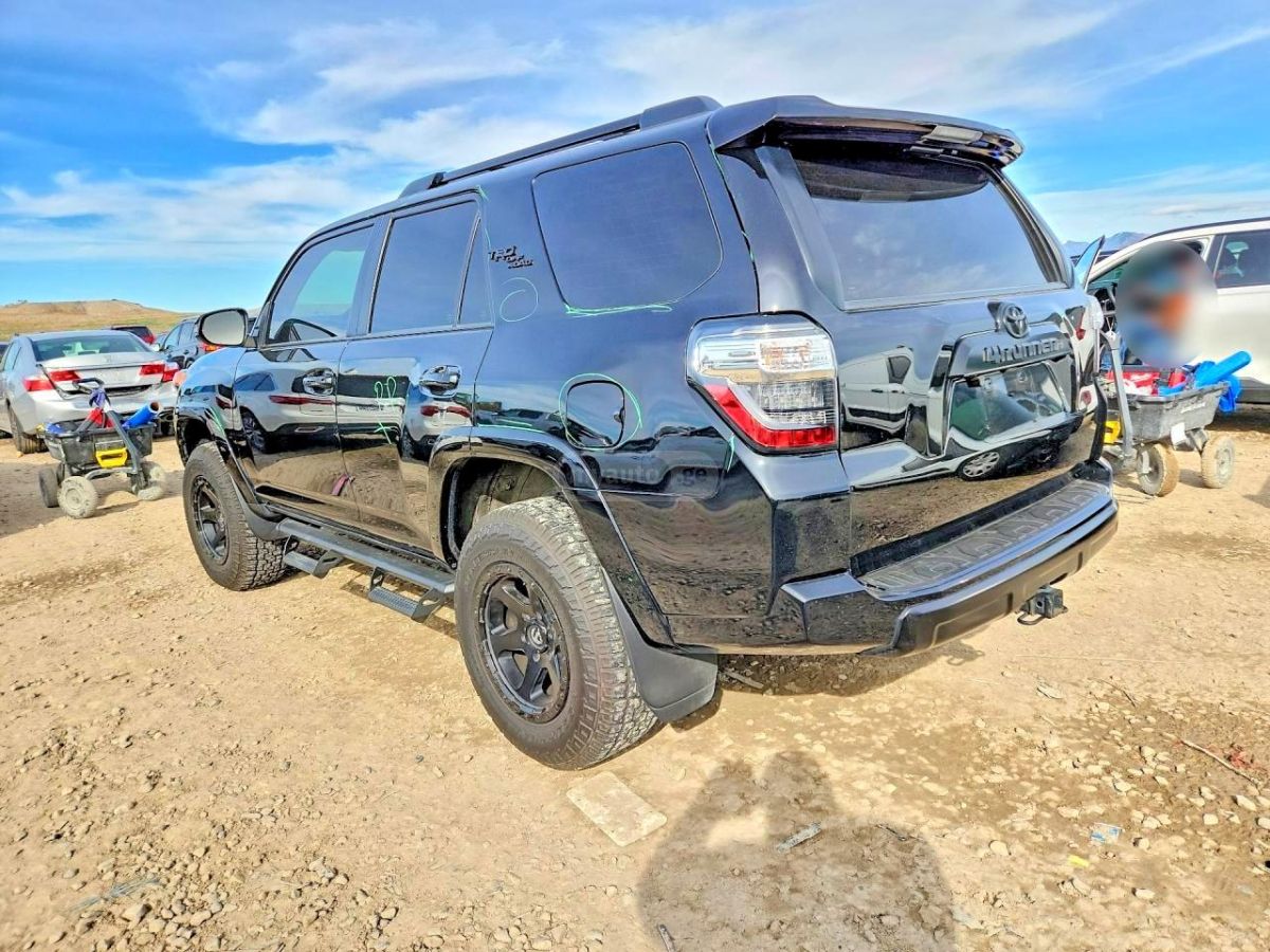 Toyota 4 Runner - фото 2