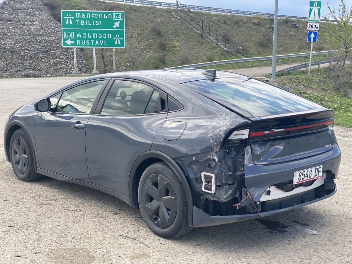 Toyota Prius - фото 6
