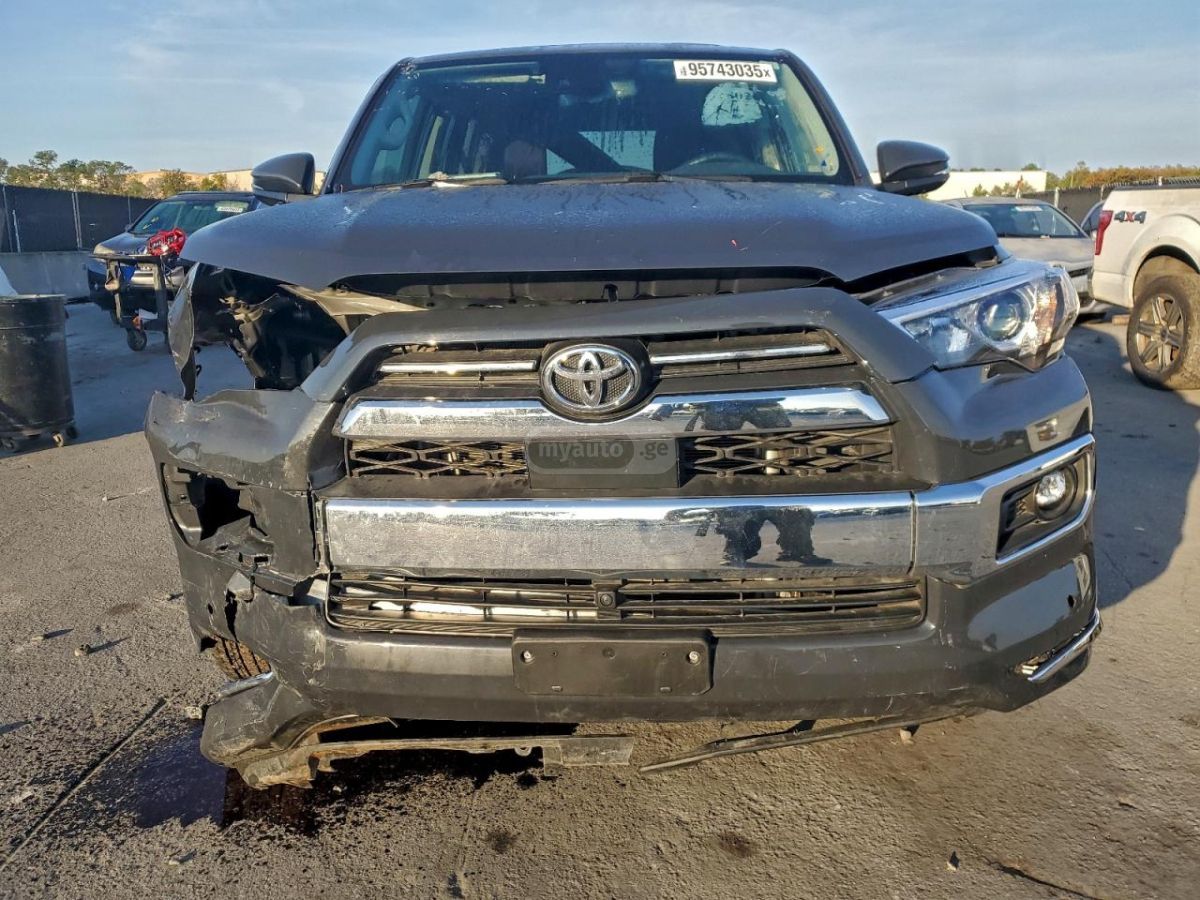 Toyota Limited 4dr 4x2 Automatic — миниатюра 2