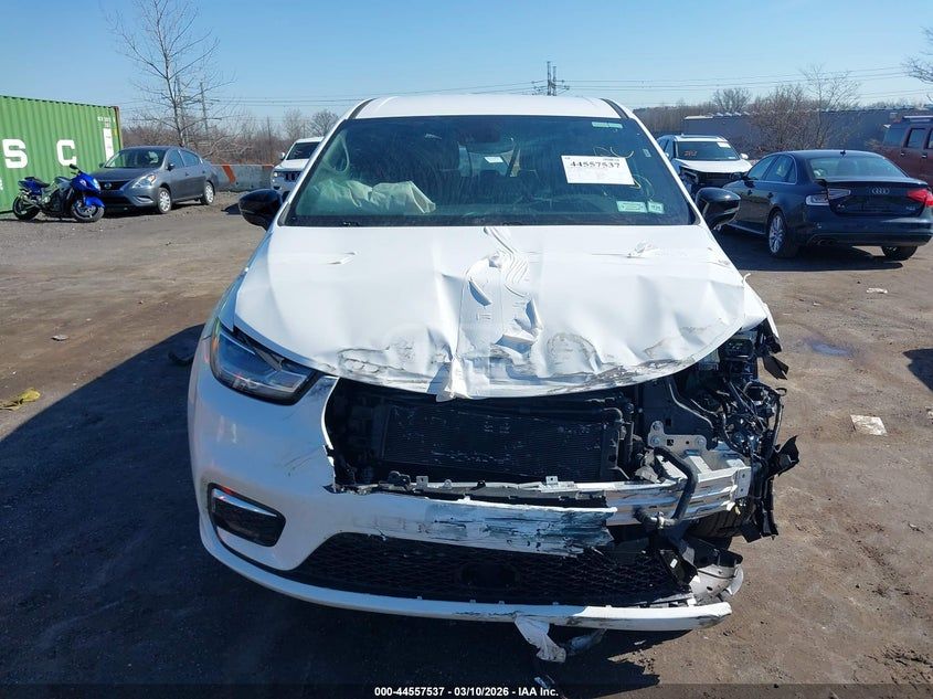 Chrysler Pacifica 2025 — миниатюра 11