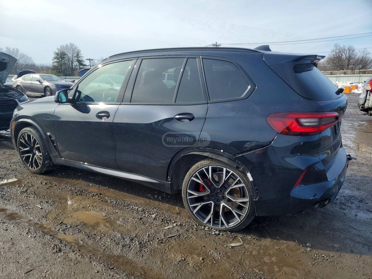 BMW X5 - фото 2