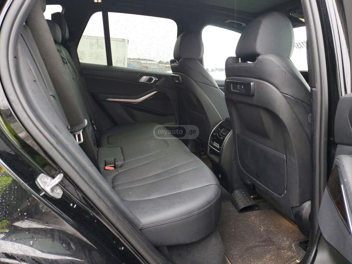 BMW X5 - фото 11