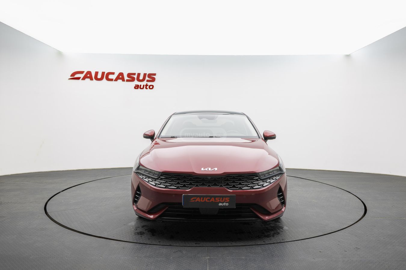 Kia K5 - фото 2