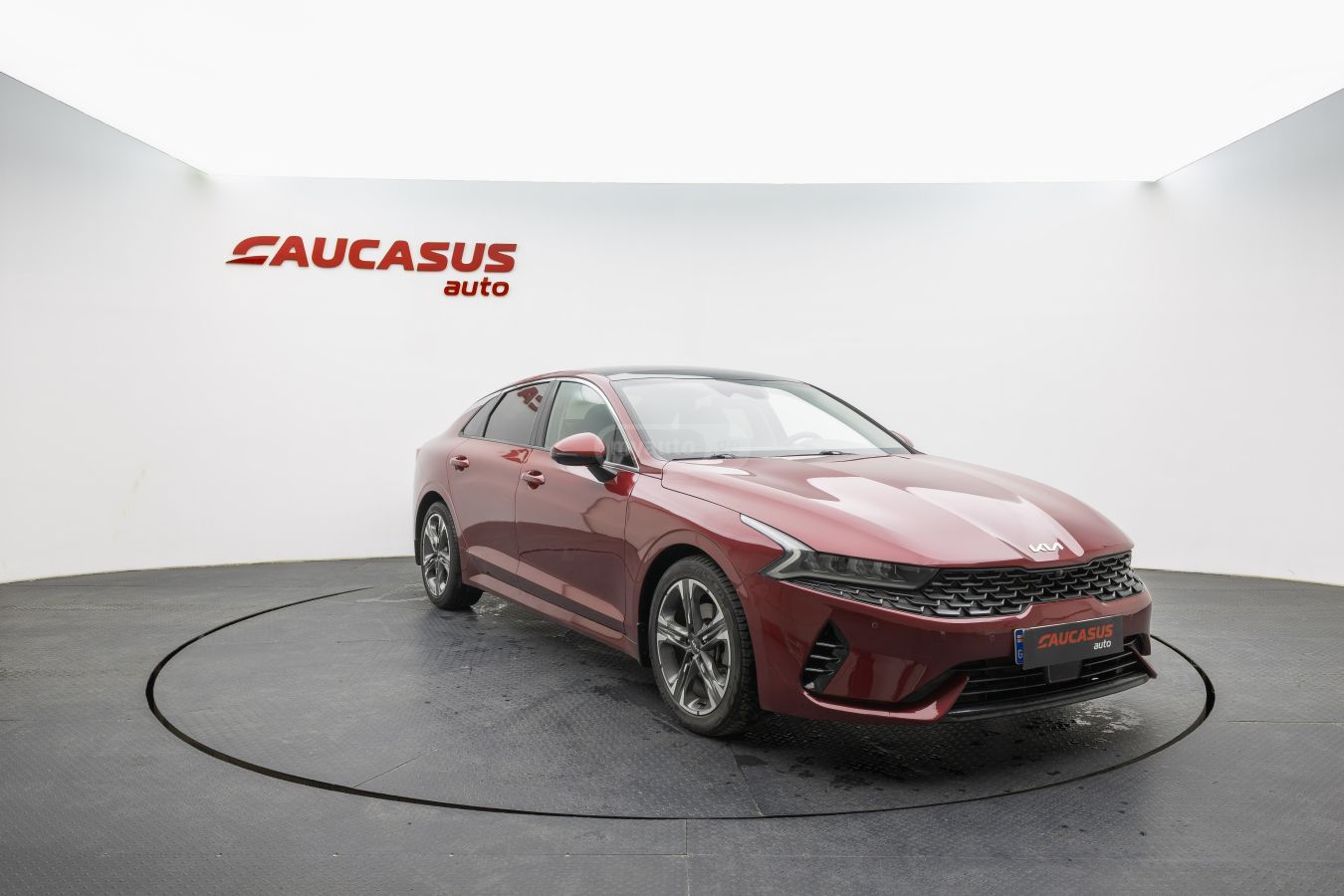 Kia K5 - фото 3