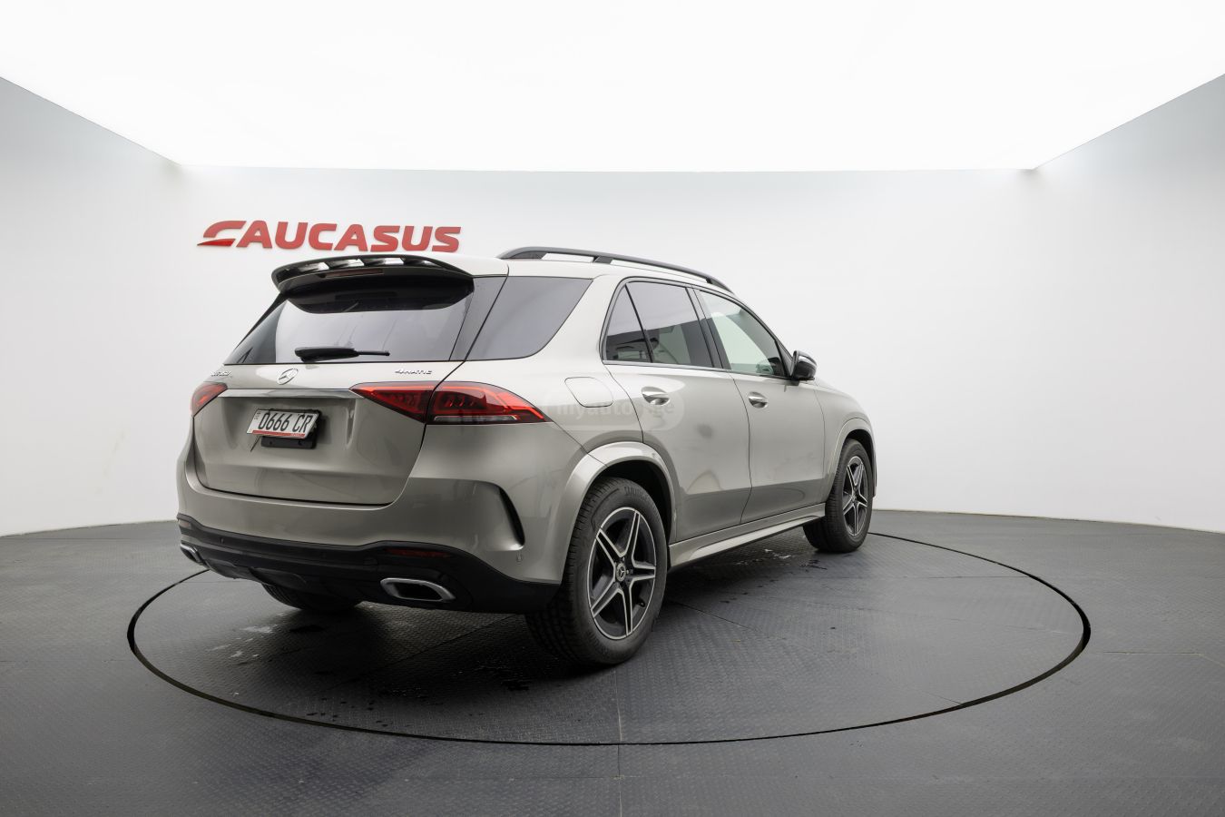 Mercedes-Benz 350 - фото 4