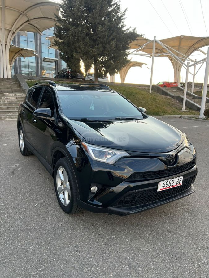 Toyota RAV 4 - фото 12