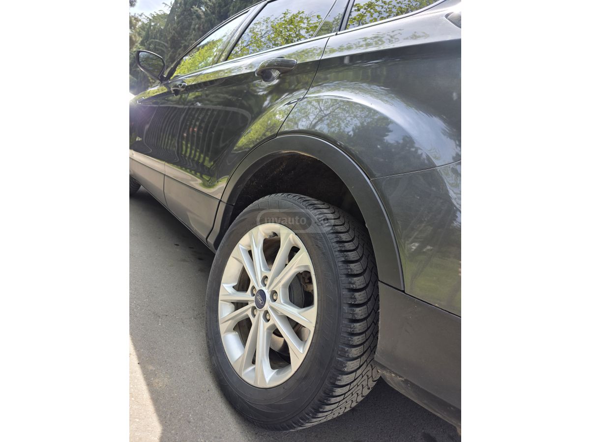 Ford Escape - фото 7