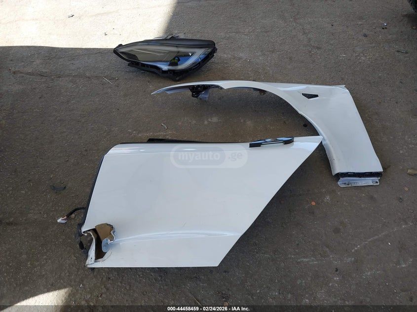 Tesla Model S - фото 10