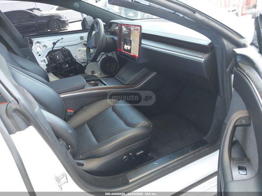 Tesla Model S - фото 5