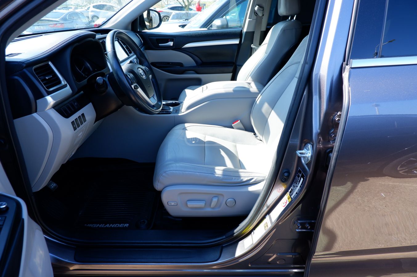 Toyota Highlander - фото 11