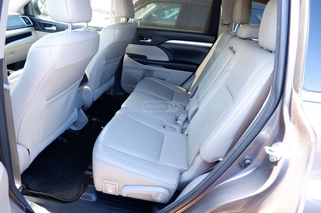 Toyota Highlander - фото 7