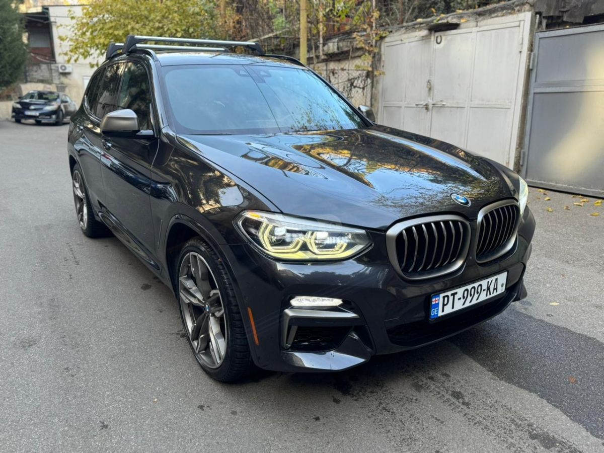 BMW X3 - фото 1