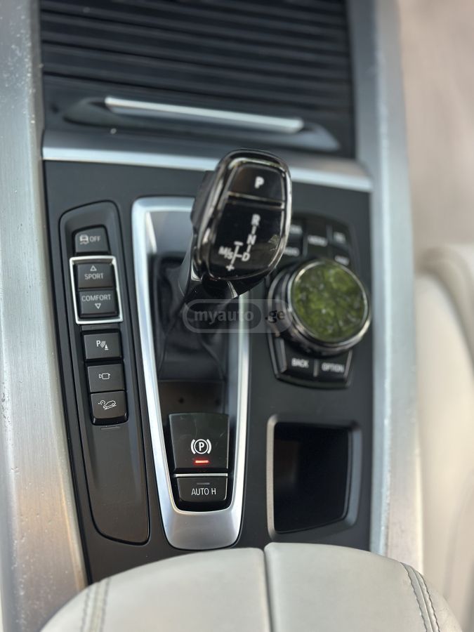 BMW X5 - фото 10