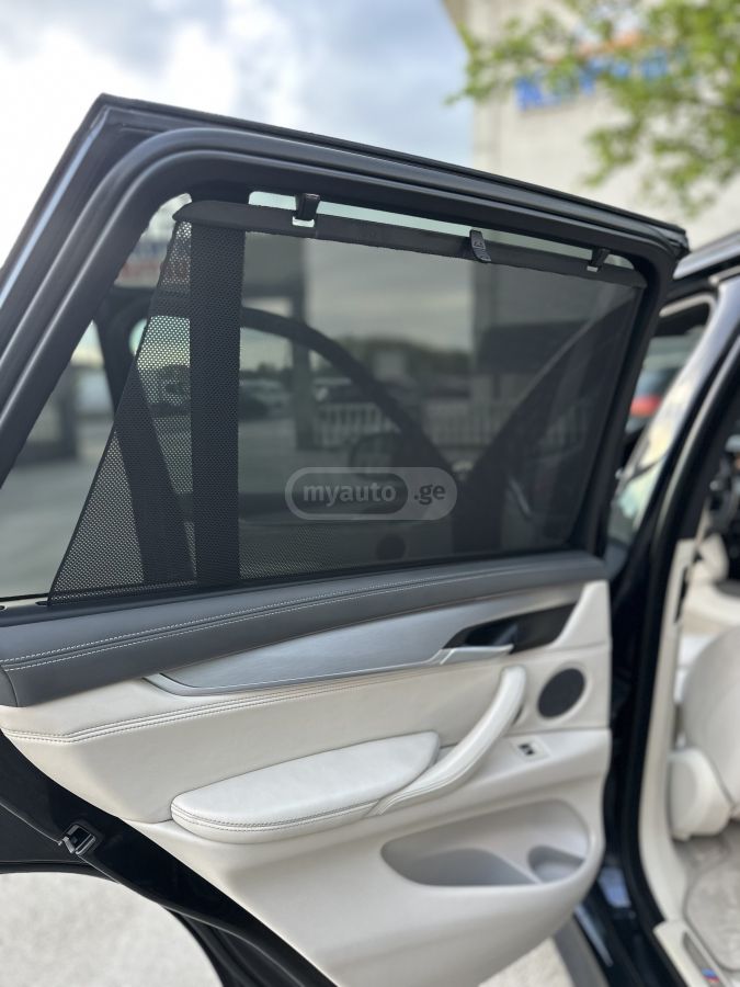 BMW X5 - фото 12