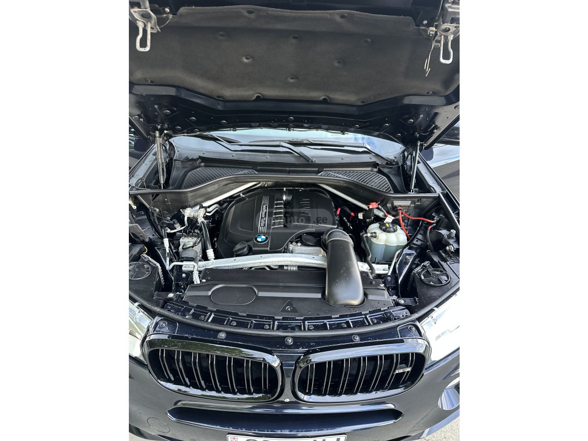 BMW X5 - фото 13