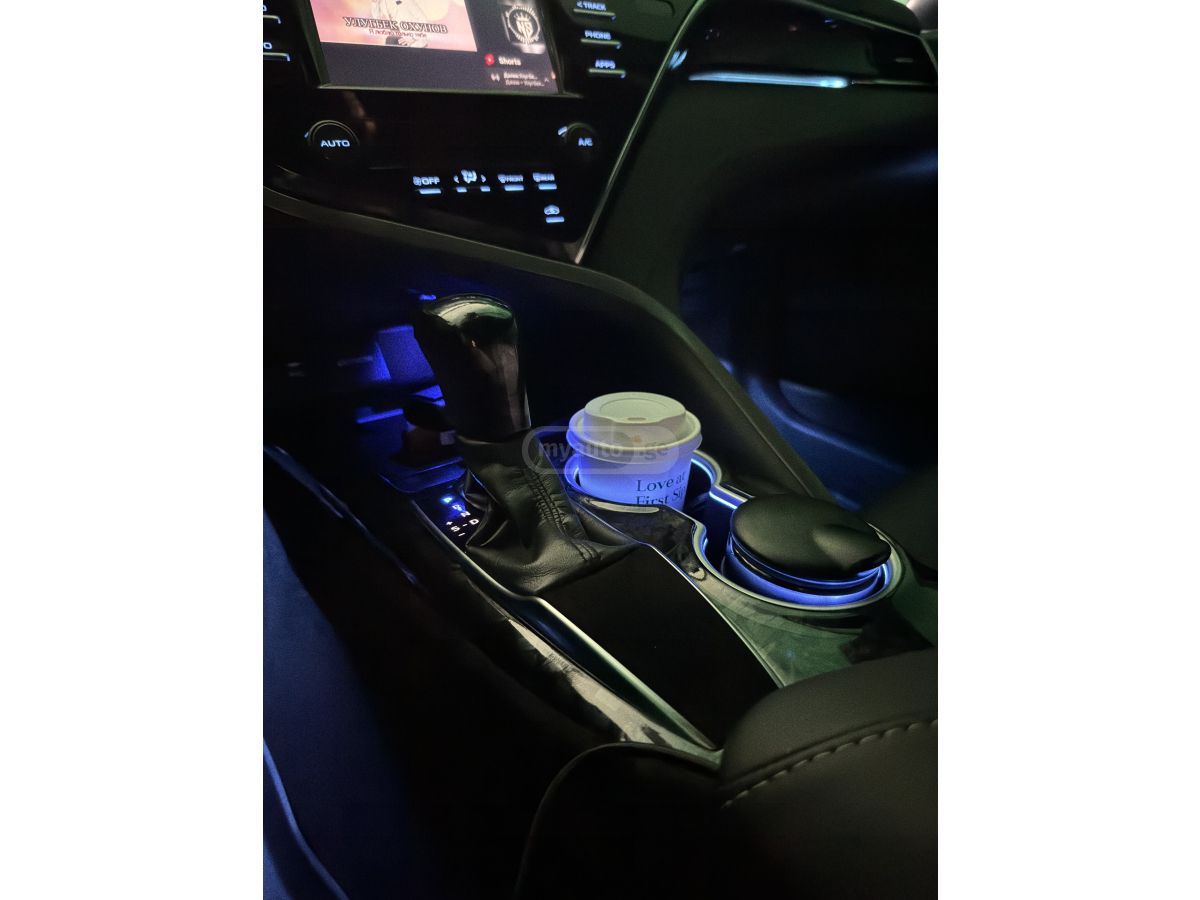 Toyota Camry - фото 8