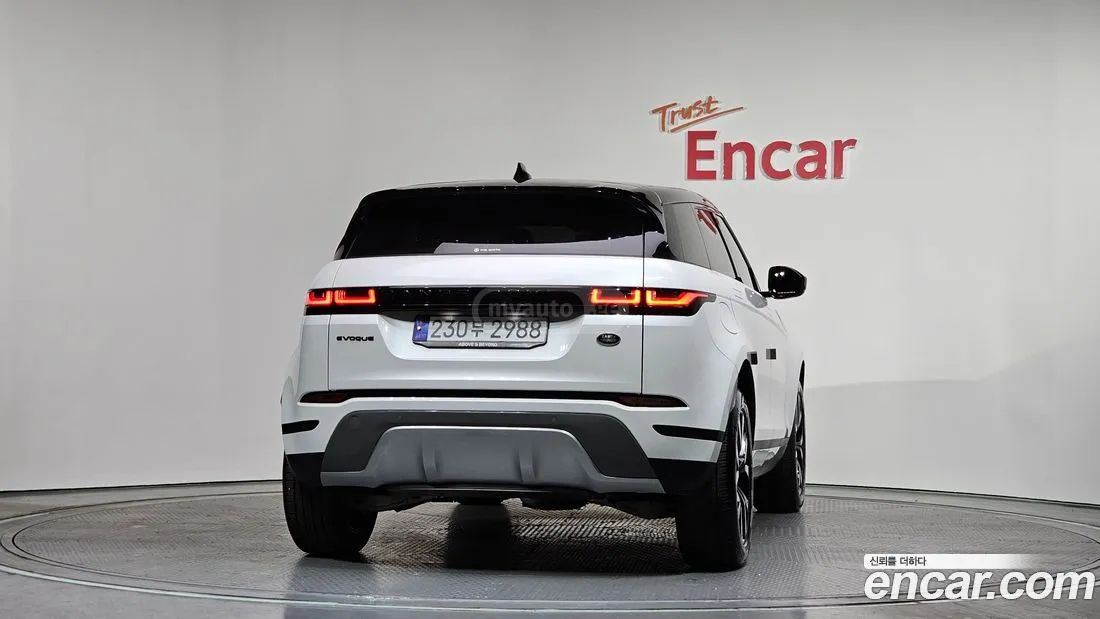 Land Rover Range Rover Evoque 2023 — миниатюра 4
