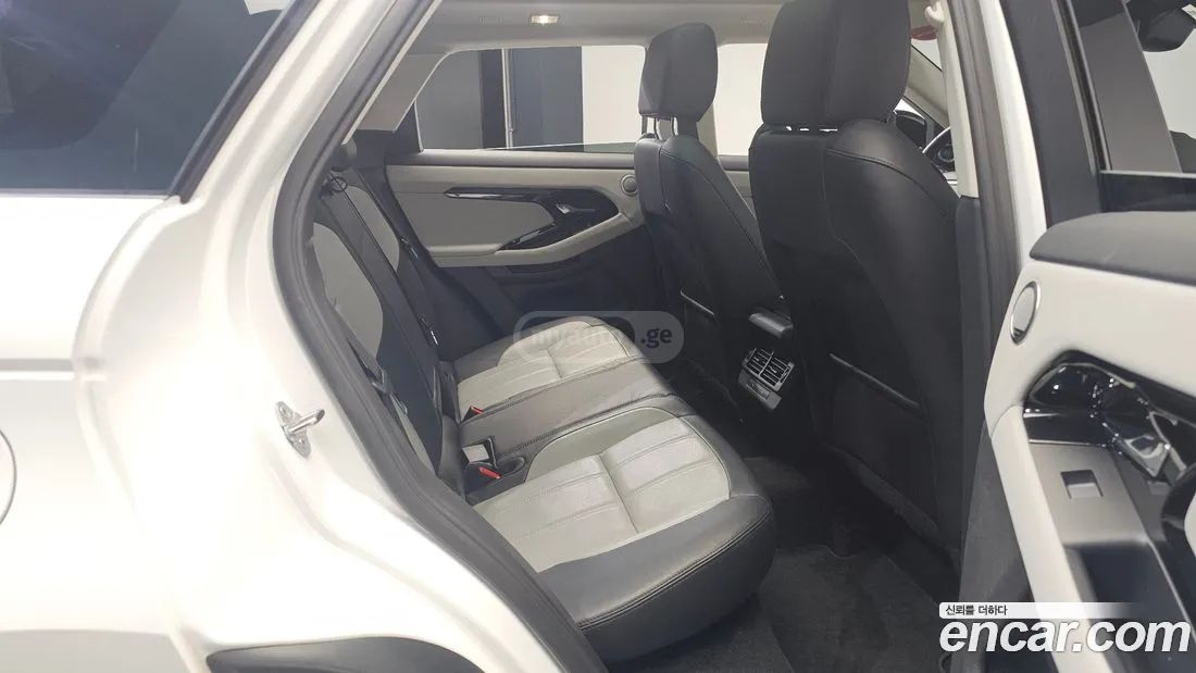 Land Rover Range Rover Evoque 2024 — миниатюра 12