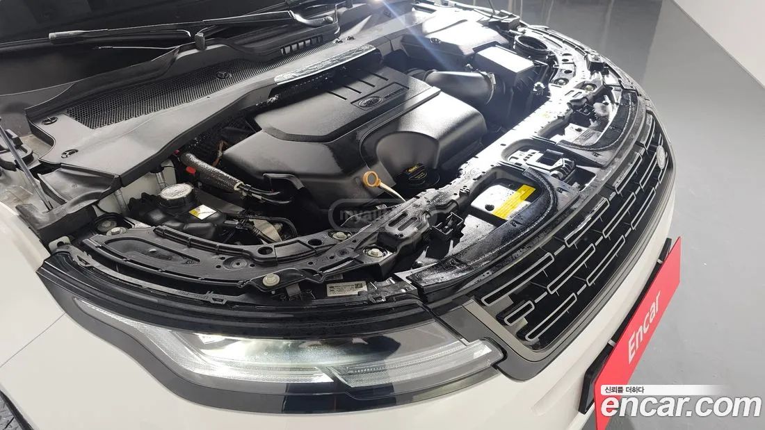 Land Rover Range Rover Evoque 2024 — миниатюра 6